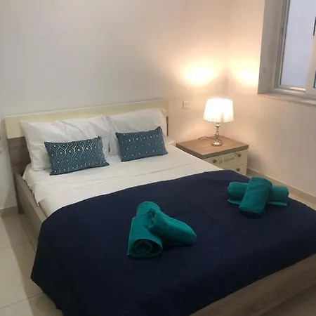 Appartement Flat Near Paceville And St Julian Is-Swieqi
