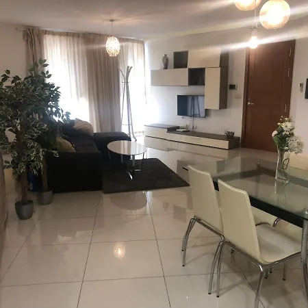 Flat Near Paceville And St Julian *