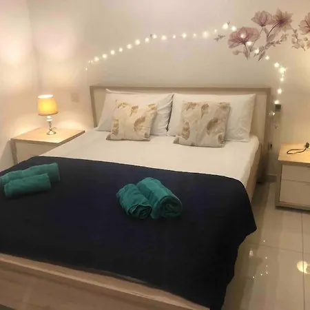 Flat Near Paceville And St Julian *