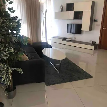 Apartment Flat Near Paceville And St Julian