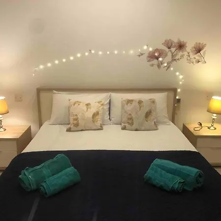 Apartment Flat Near Paceville And St Julian